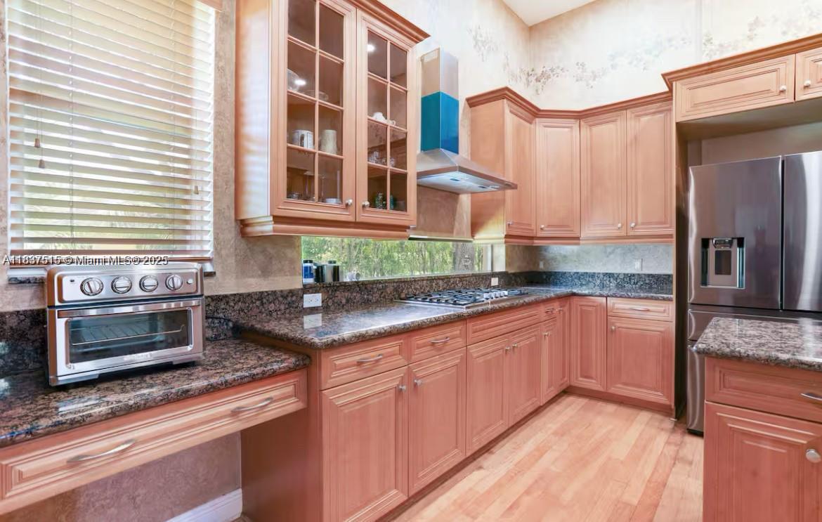 PINE TREE ESTATES - Residential Lease