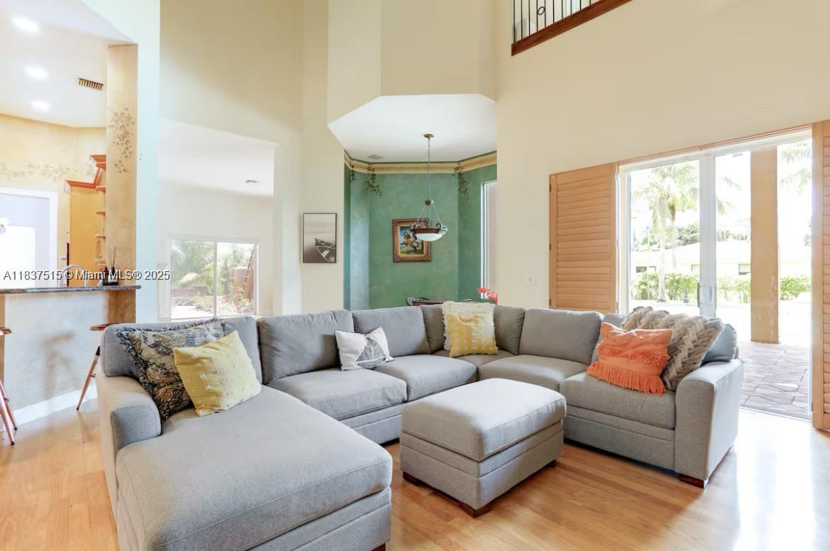 PINE TREE ESTATES - Residential Lease