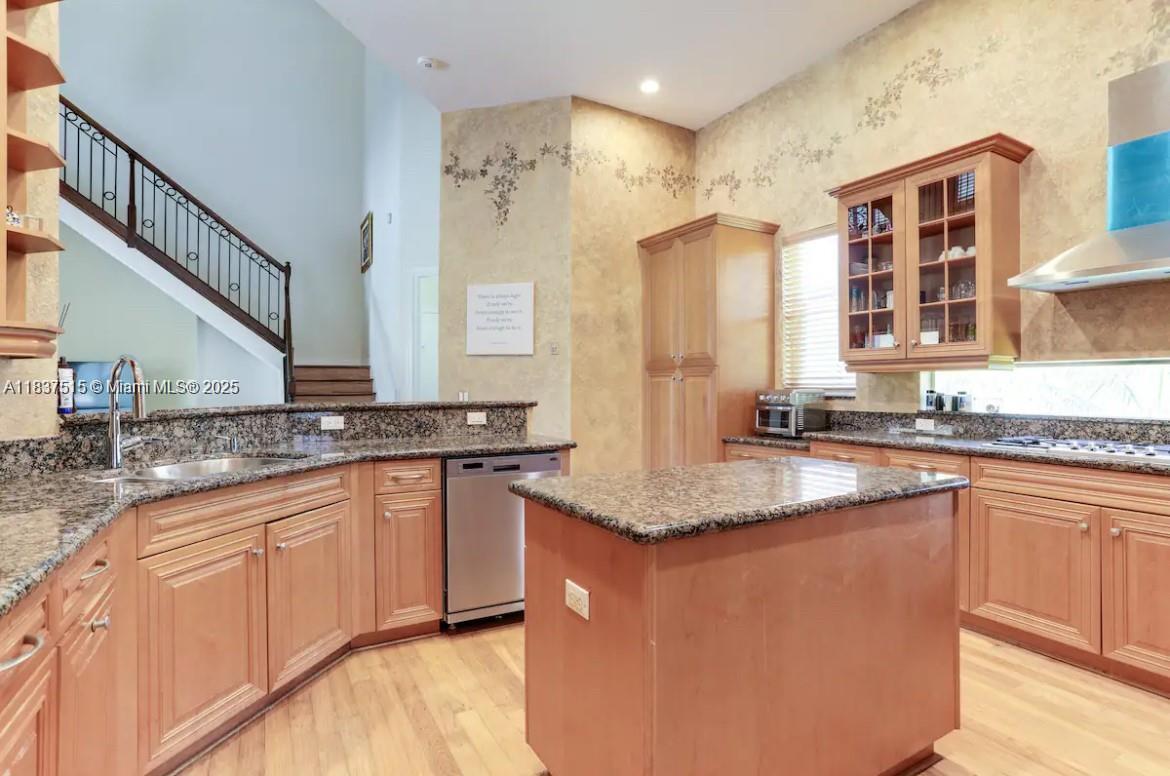 PINE TREE ESTATES - Residential Lease