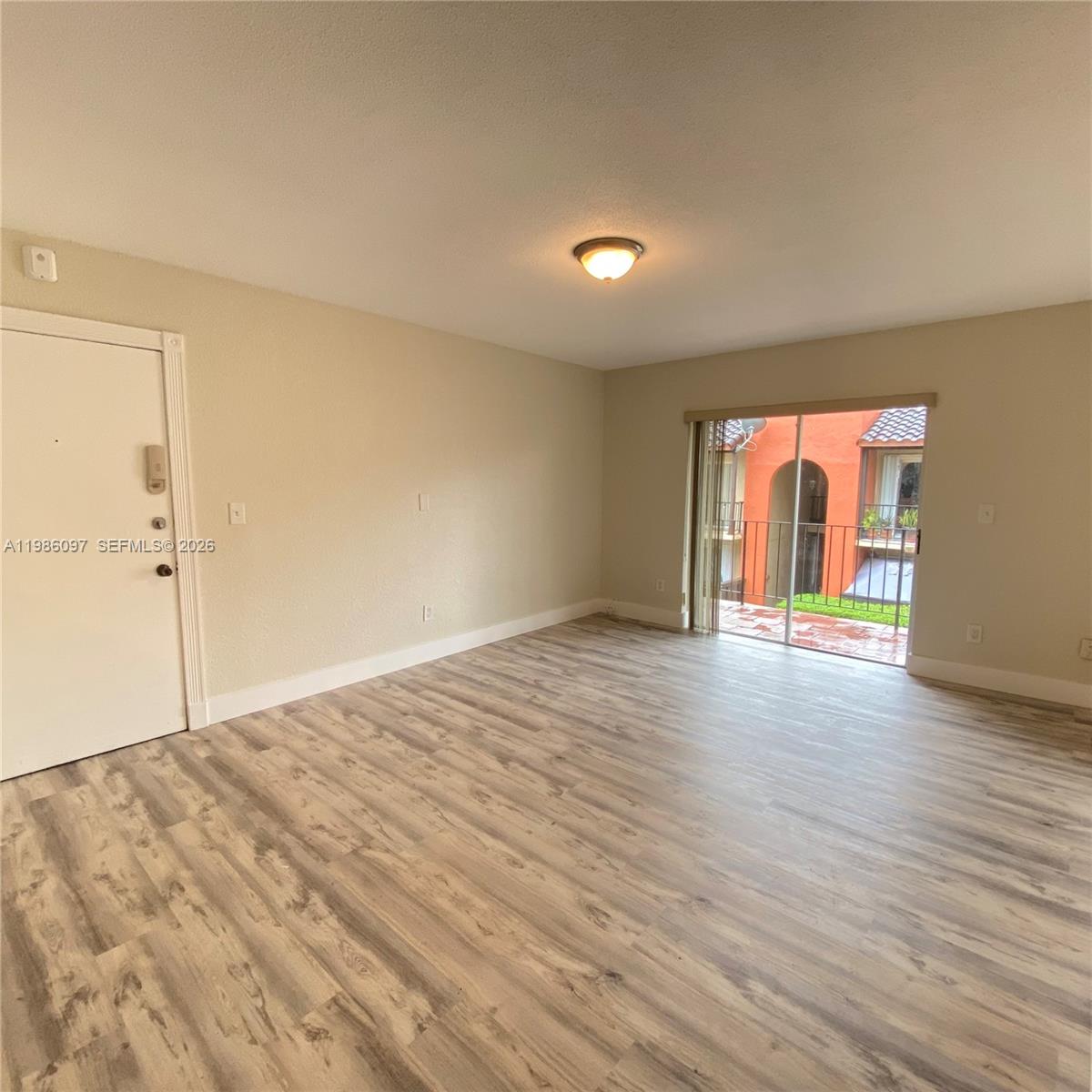 SPANISH TRACE CONDO - Residential Lease