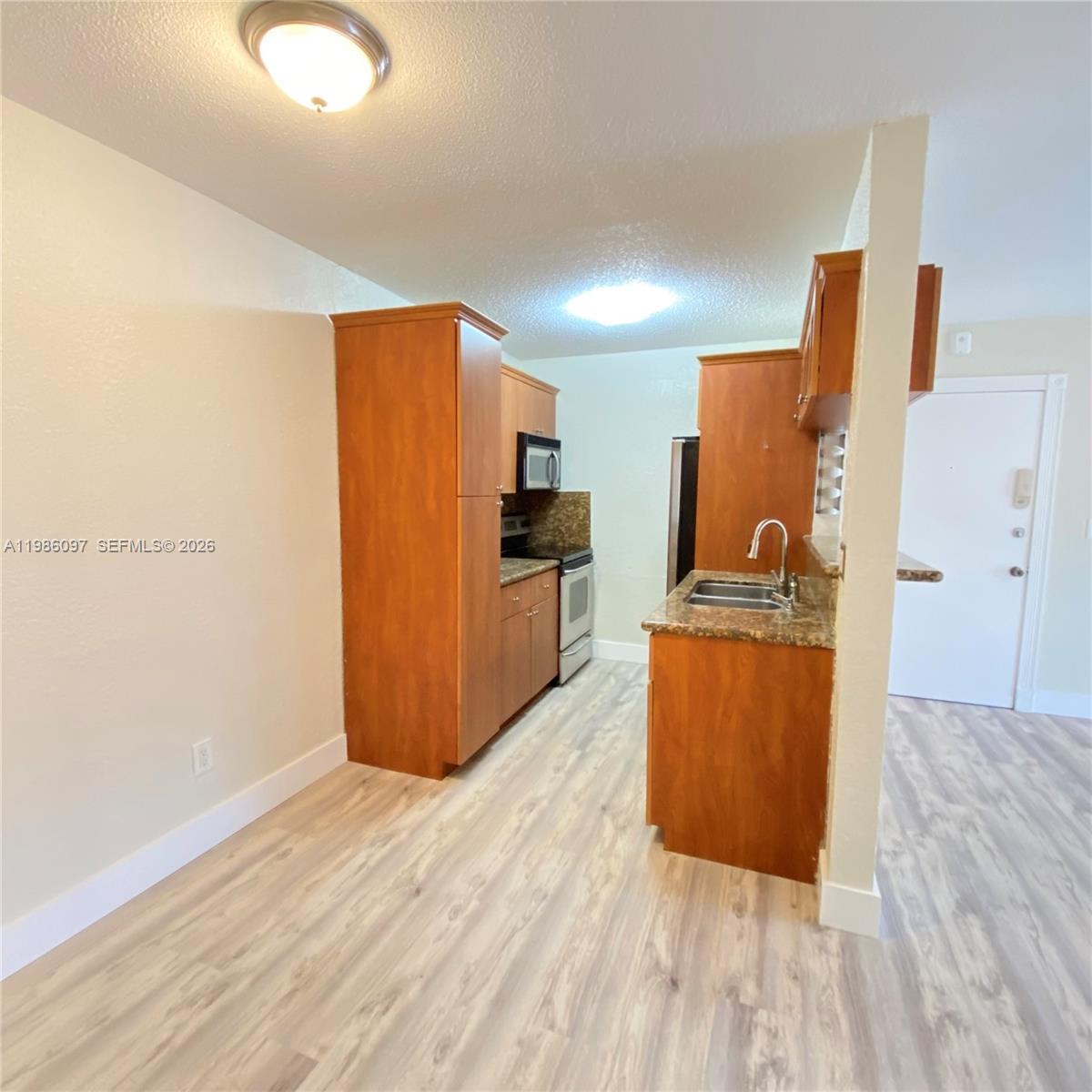 SPANISH TRACE CONDO - Residential Lease