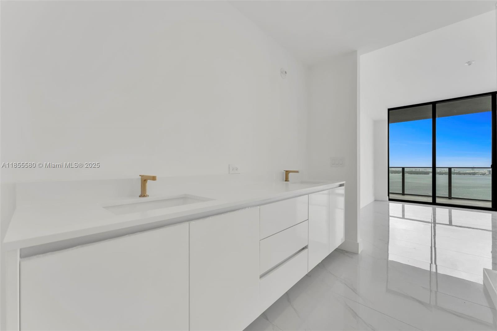 Aria Reserve Miami - Residential