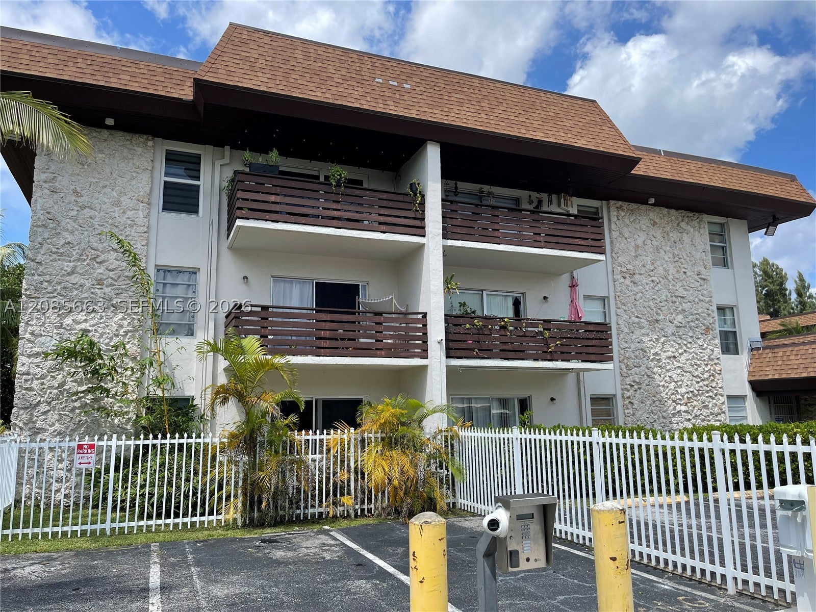 7487 SW 82nd St C202