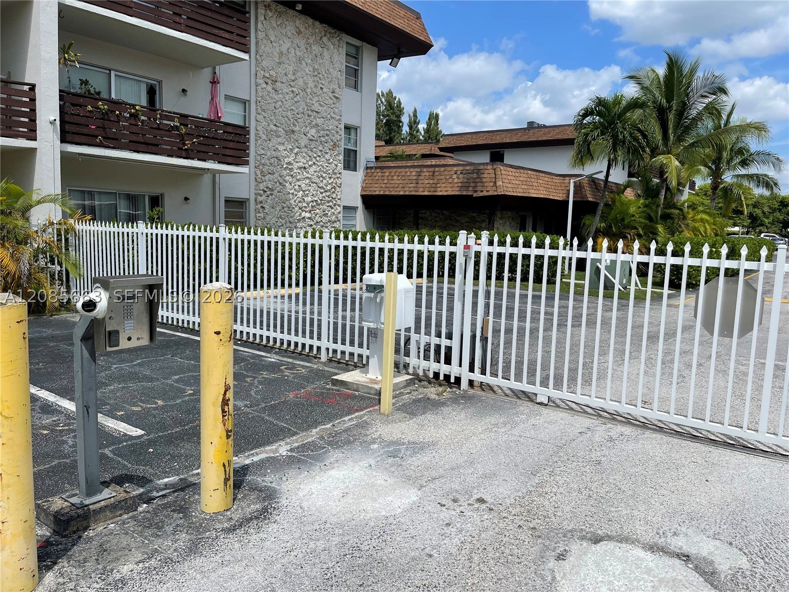7487 SW 82nd St C202