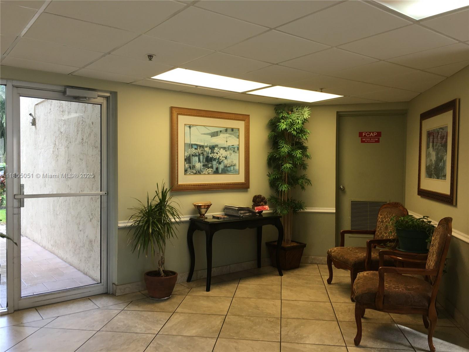 18TH HOLE AT INVERRARY CO - Residential