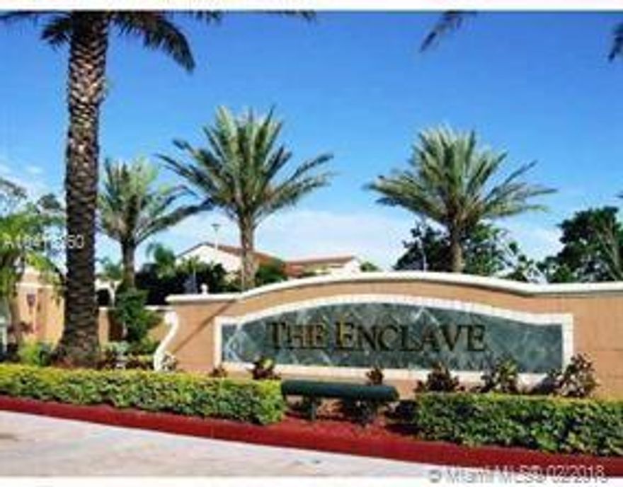 GREAT APT FOR RENT IN DORAL 1 BED 1 BATH ON A LAKE 2 ASSIGNED PARKING SPACES 
ITS ORIGINAL TO 1999 ITS NOT REMODELED BUT IN GREAT SHAPE