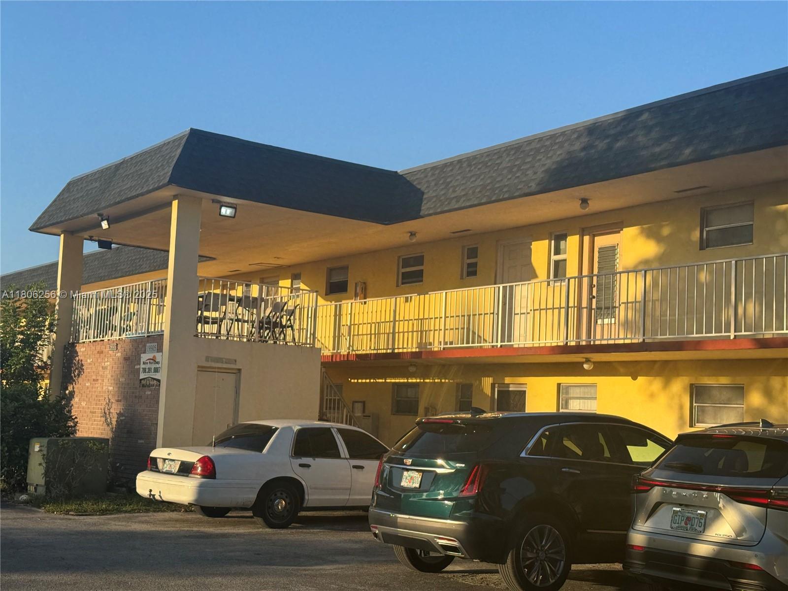 Property for Sale at 19305 Ne 2nd Ave 2324, Miami, Broward County, Florida - Bedrooms: 2 
Bathrooms: 2  - $140,000