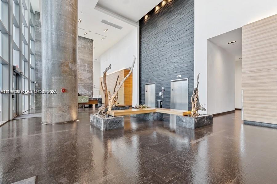 MARINABLUE CONDO - Residential Lease