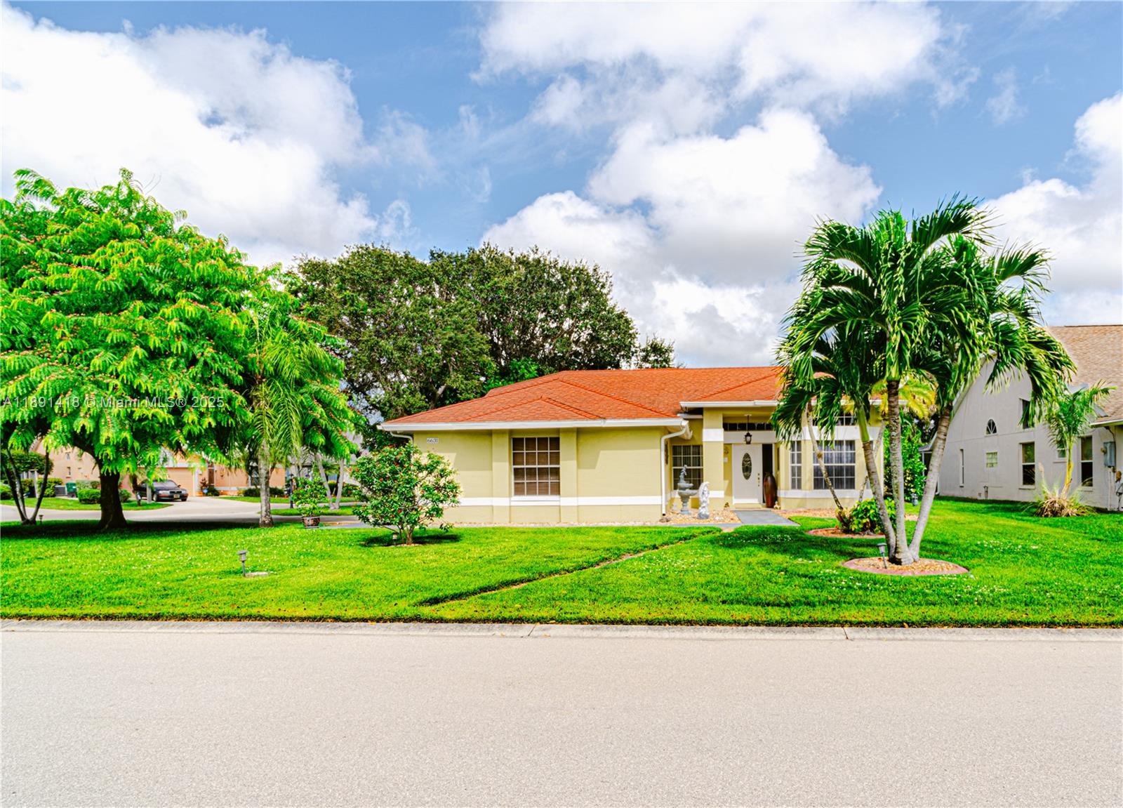 Berkshire Lakes - Residential