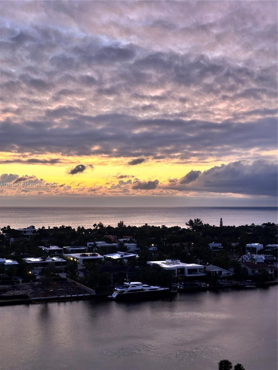 WATERVIEW CONDO - Residential