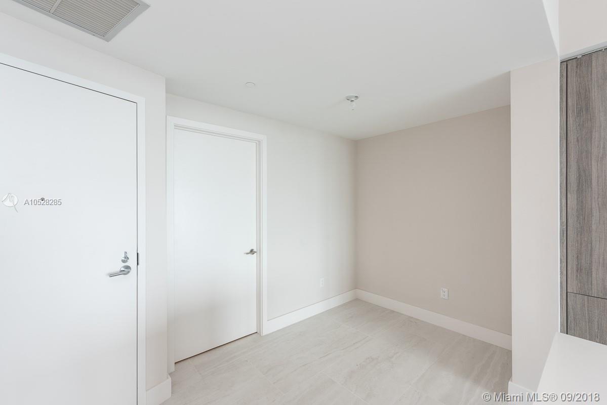 BISCAYNE BEACH CONDO - Residential Lease
