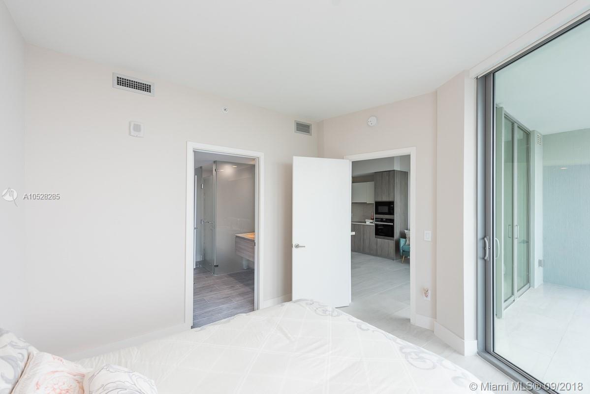 BISCAYNE BEACH CONDO - Residential Lease