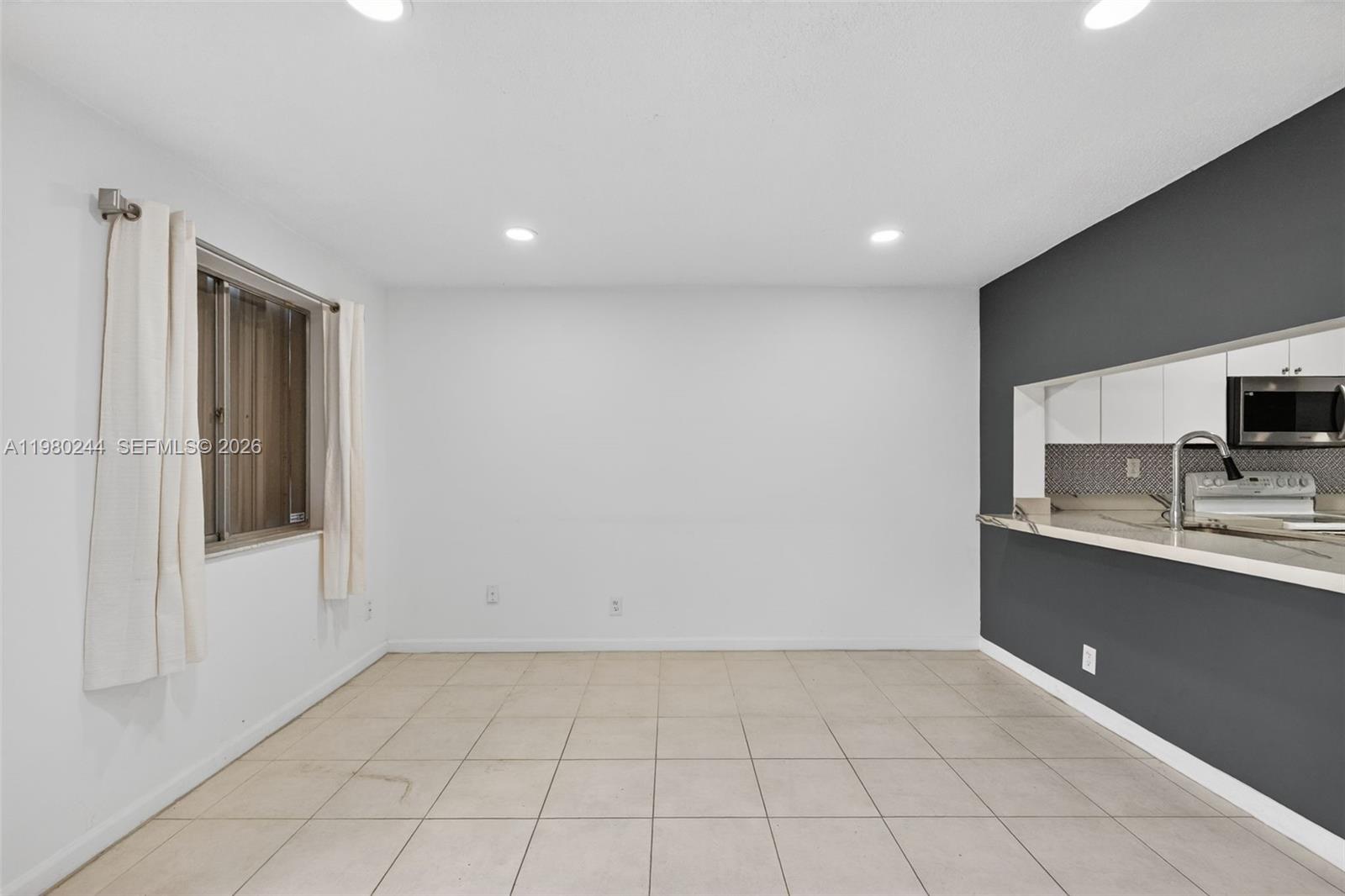 Woodland Cove - Residential