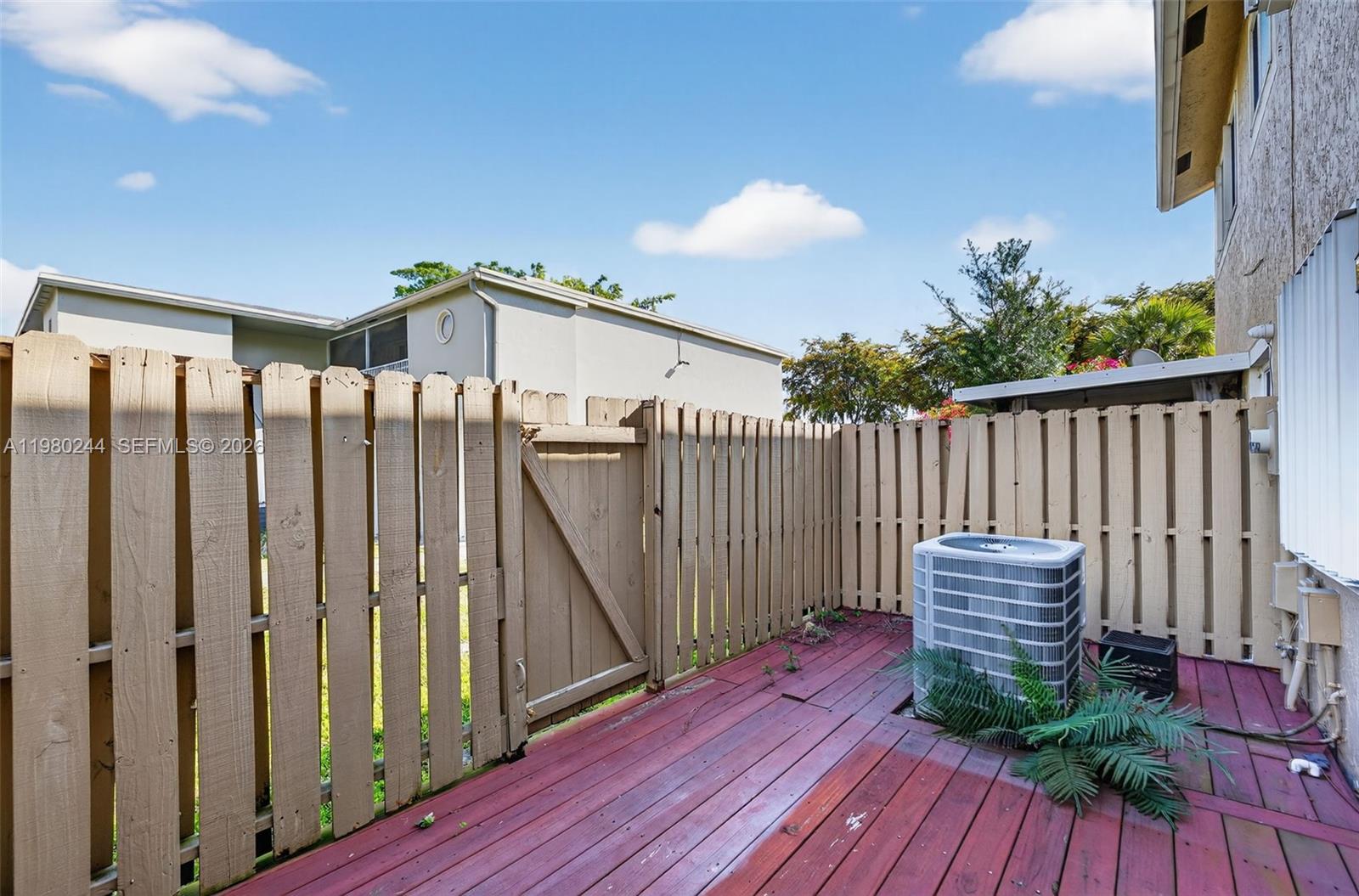 Woodland Cove - Residential