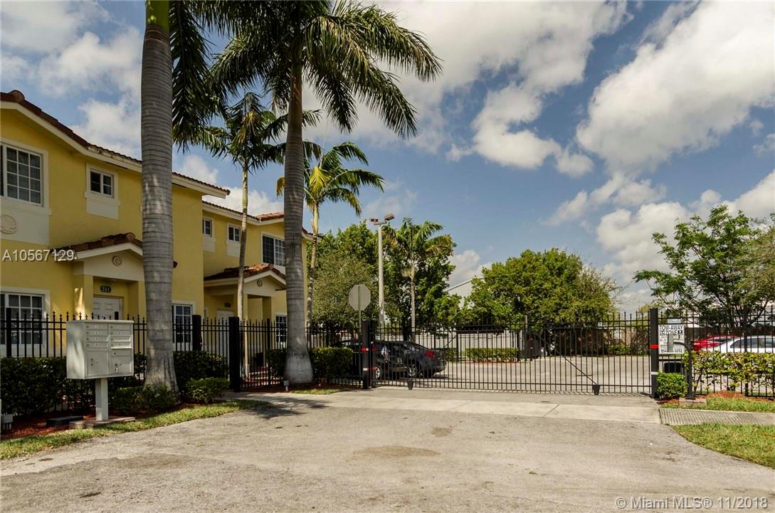 Fourth Court Twnhms 177-3 - Residential Lease