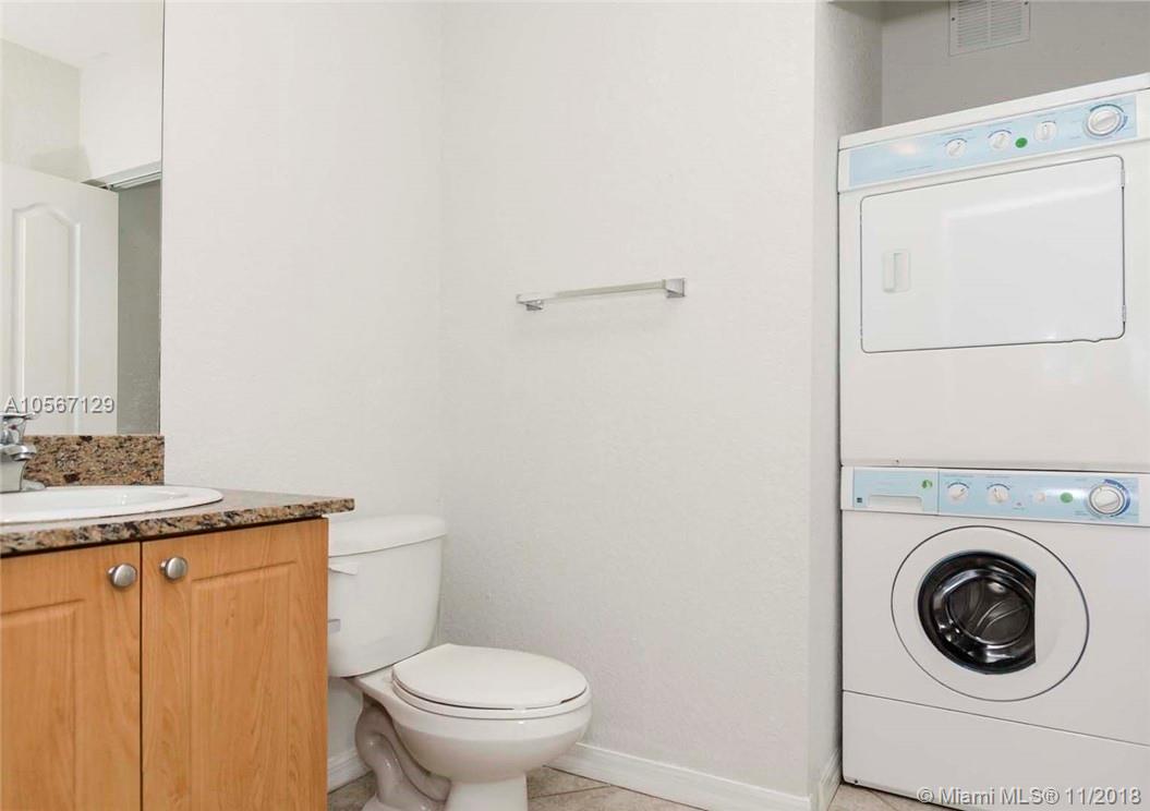 Fourth Court Twnhms 177-3 - Residential Lease