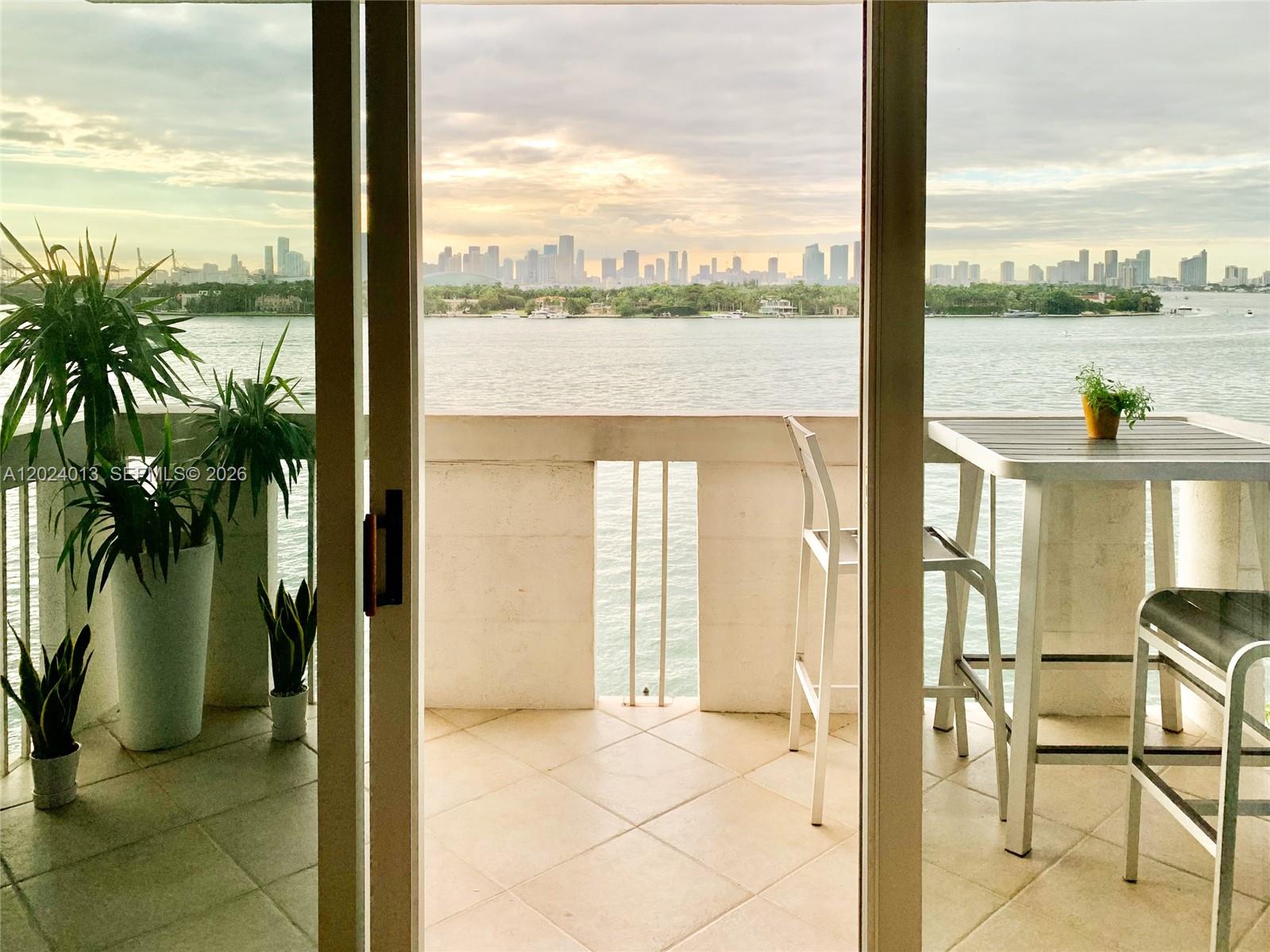SOUTH BAY CLUB CONDO - Residential Lease