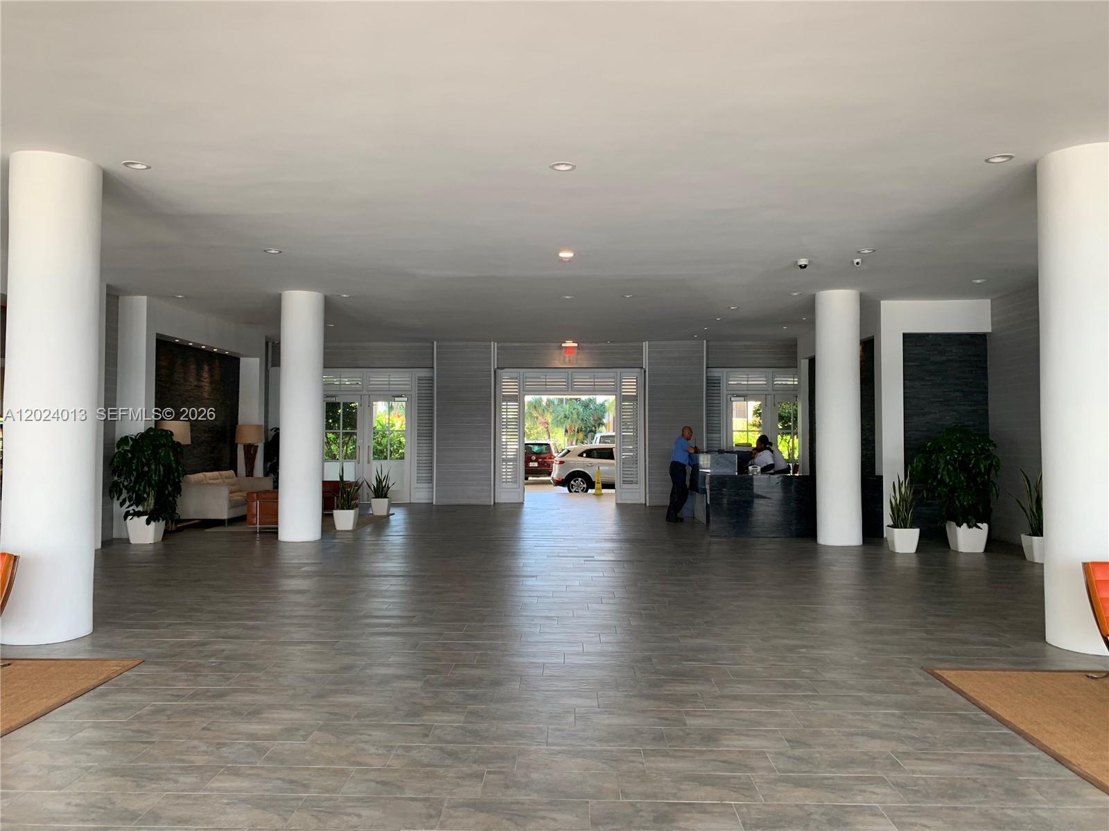 SOUTH BAY CLUB CONDO - Residential Lease