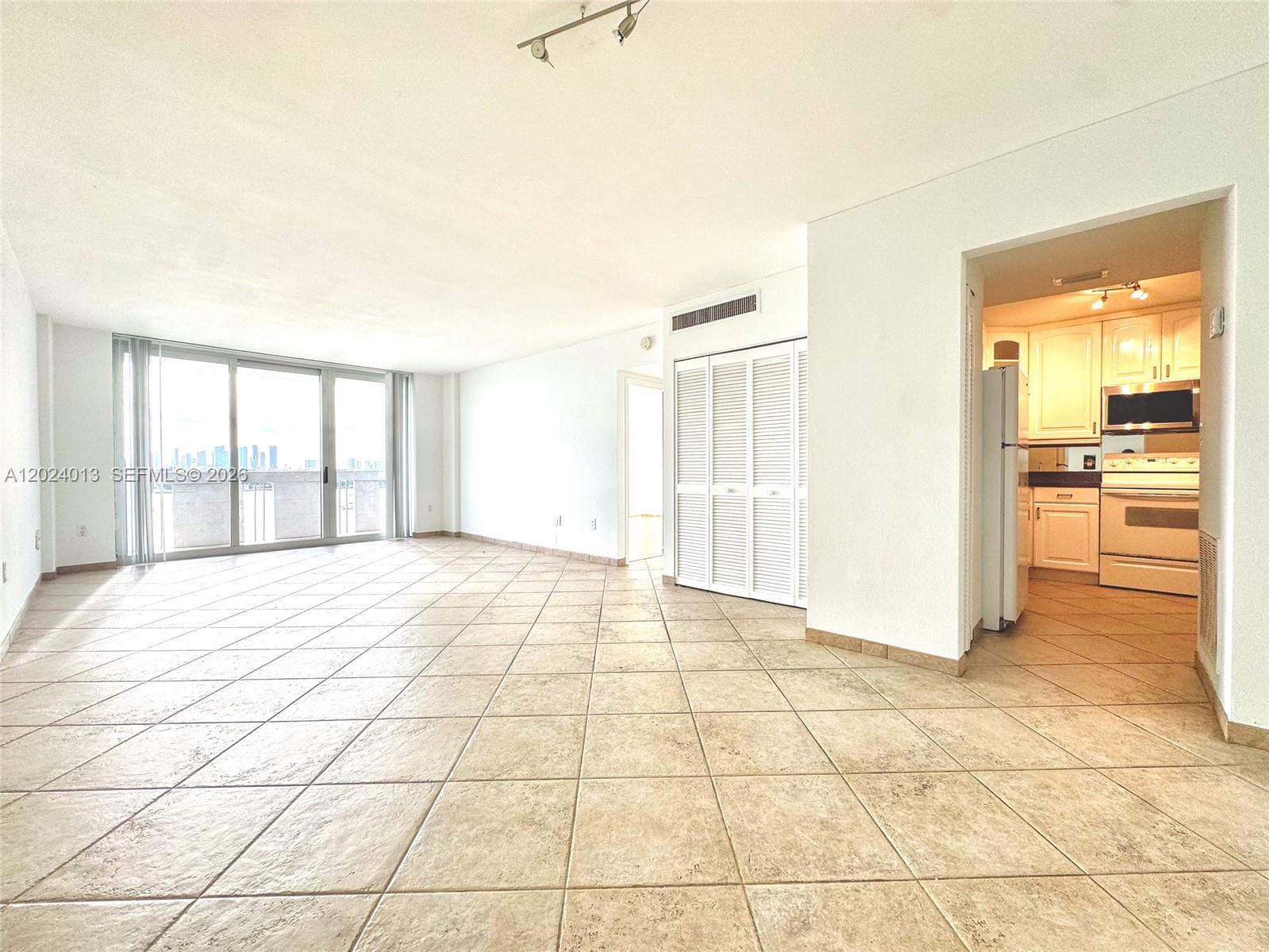 SOUTH BAY CLUB CONDO - Residential Lease