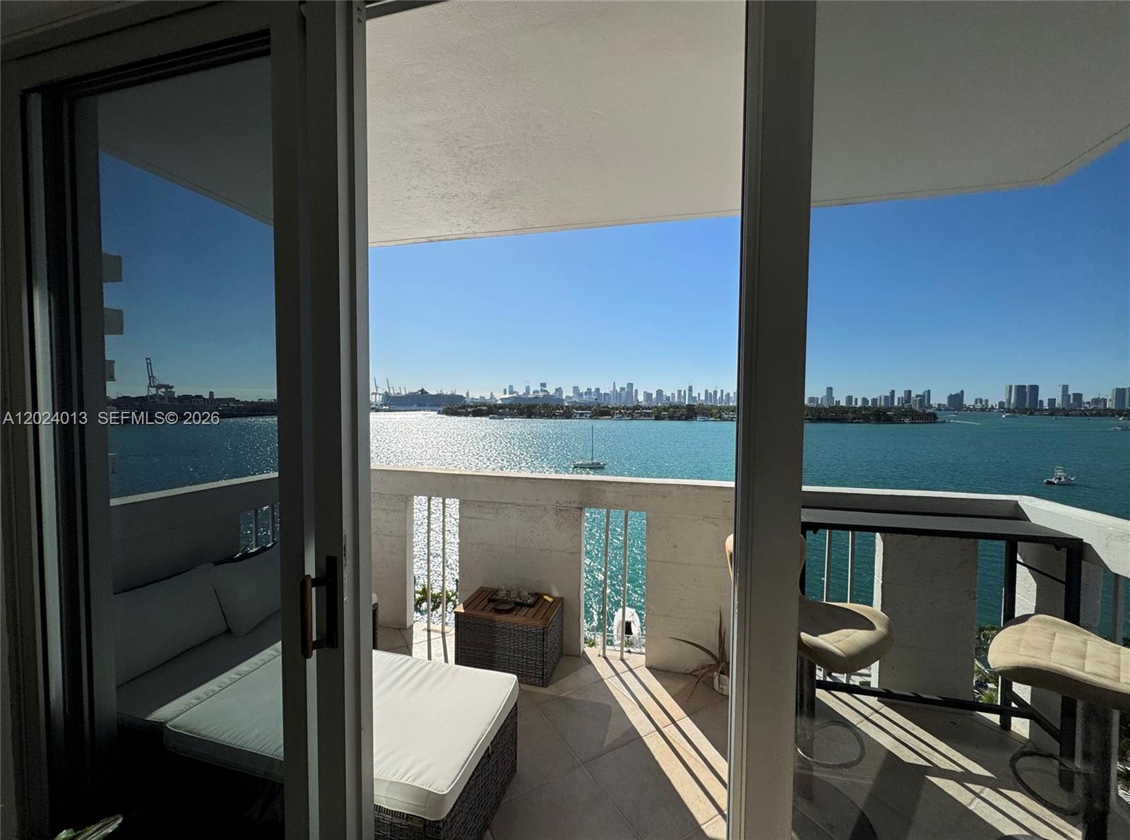 SOUTH BAY CLUB CONDO - Residential Lease