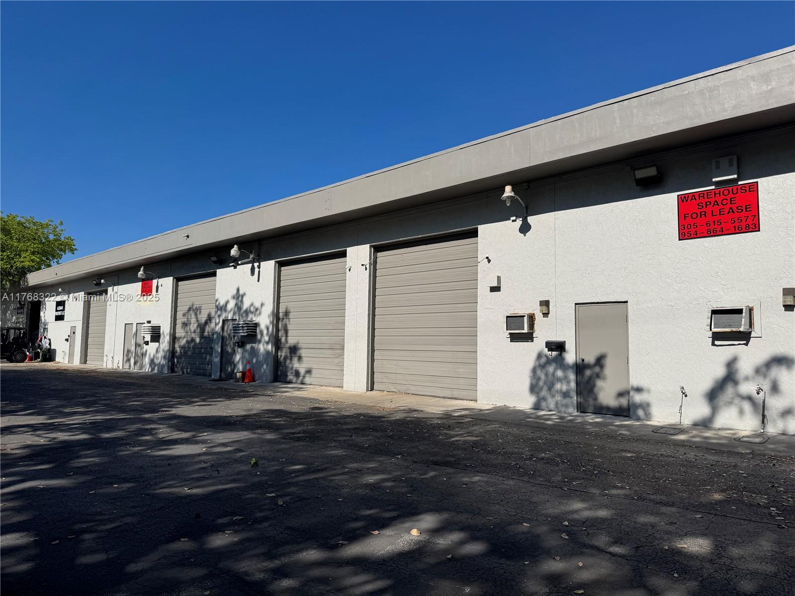 Exceptional opportunity to lease a fully air-conditioned 4,300 SF warehouse. This space includes a dedicated office, bathroom, and open warehouse area, making it ideal for a variety of business uses. Prime location in the heart of North Miami Beach, just minutes from Aventura, strategically positioned between West Dixie Highway and facing Biscayne Blvd. Easy access to major highways and business hubs. Available immediately – don’t miss out contact us today for more details or to schedule a tour.