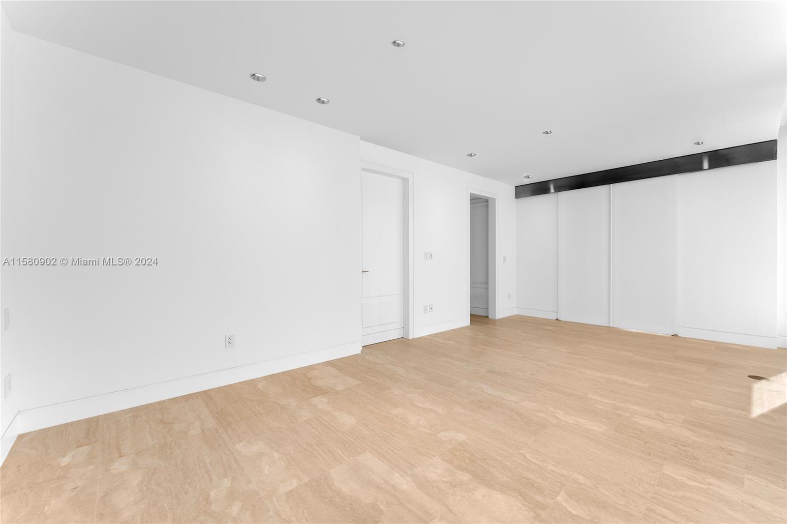 SURF CLUB CONDO - Residential