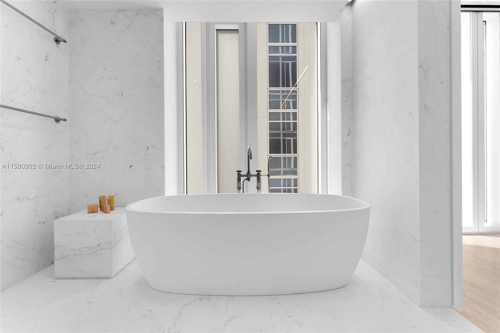 SURF CLUB CONDO - Residential