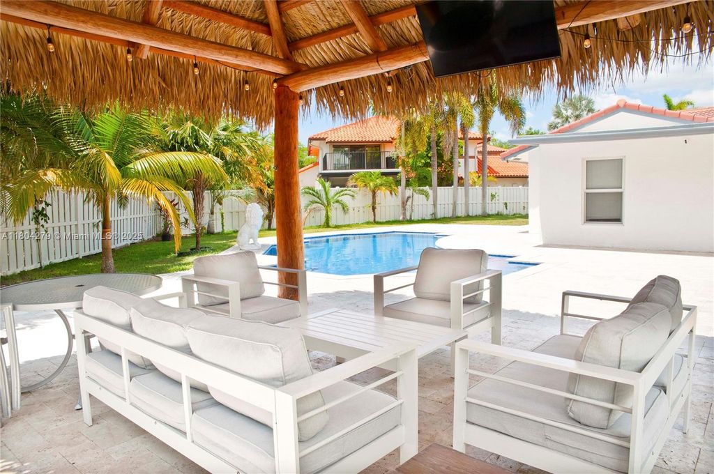 Photo of 1328 NW 93rd Ter, Coral Springs, FL 33071 (MLS # A11804279)