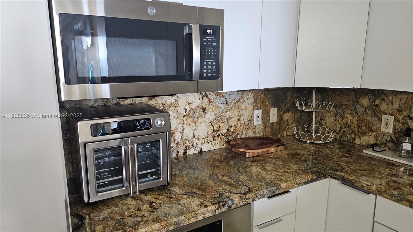 3140 S Ocean Dr 506