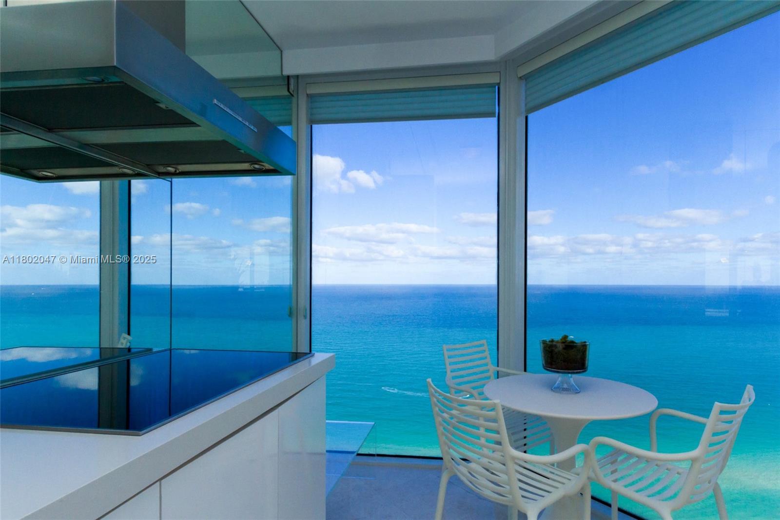4775 Collins Ave 3203, Miami Beach, Miami-Dade County, Florida - 3 Bedrooms  
3 Bathrooms - 