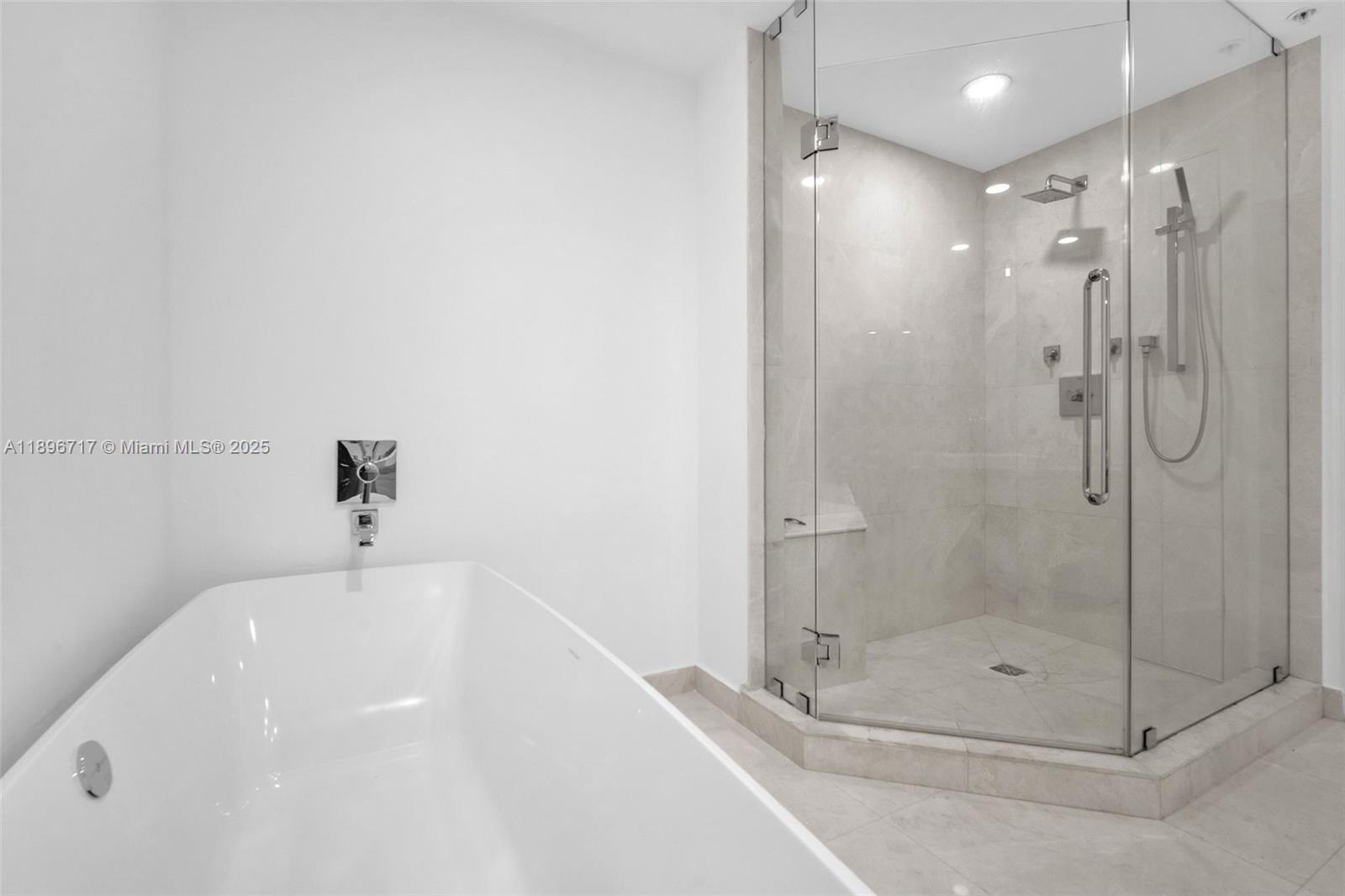 MARINA PALMS RESIDENCES S - Residential Lease