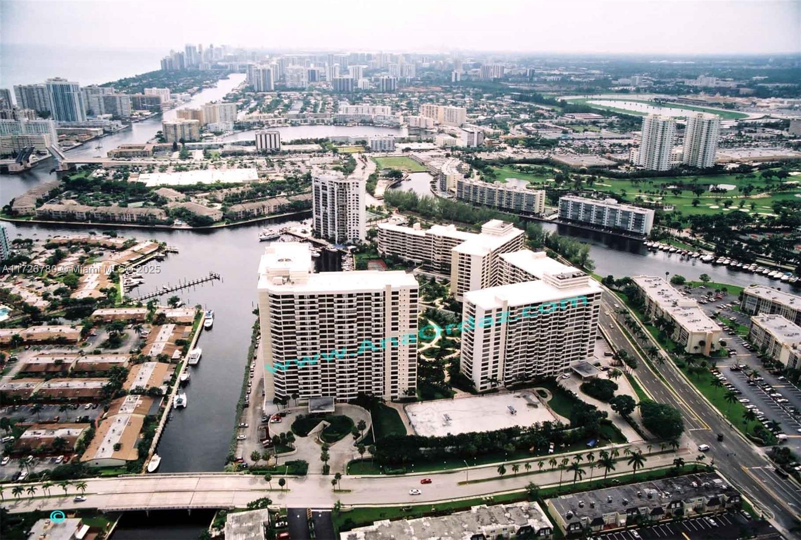 2500 Parkview Dr 315, Hallandale Beach, Broward County, Florida - 2 Bedrooms  
2 Bathrooms - 