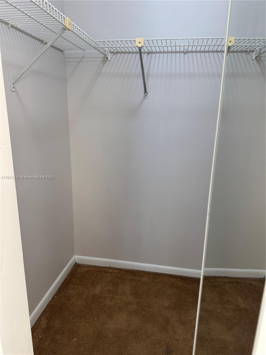 CALUSA CLUB VILG BLDG D N - Residential Lease