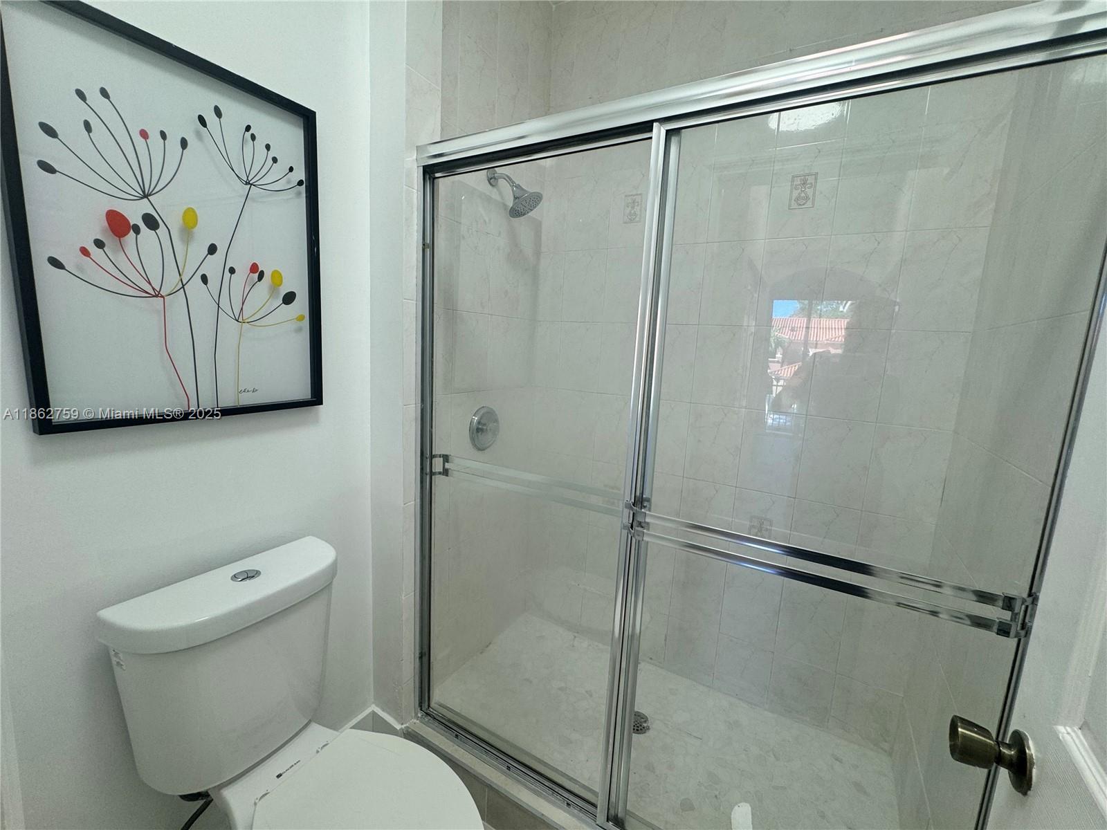 VILLAS AT HARBOR ISLES CO - Residential Lease