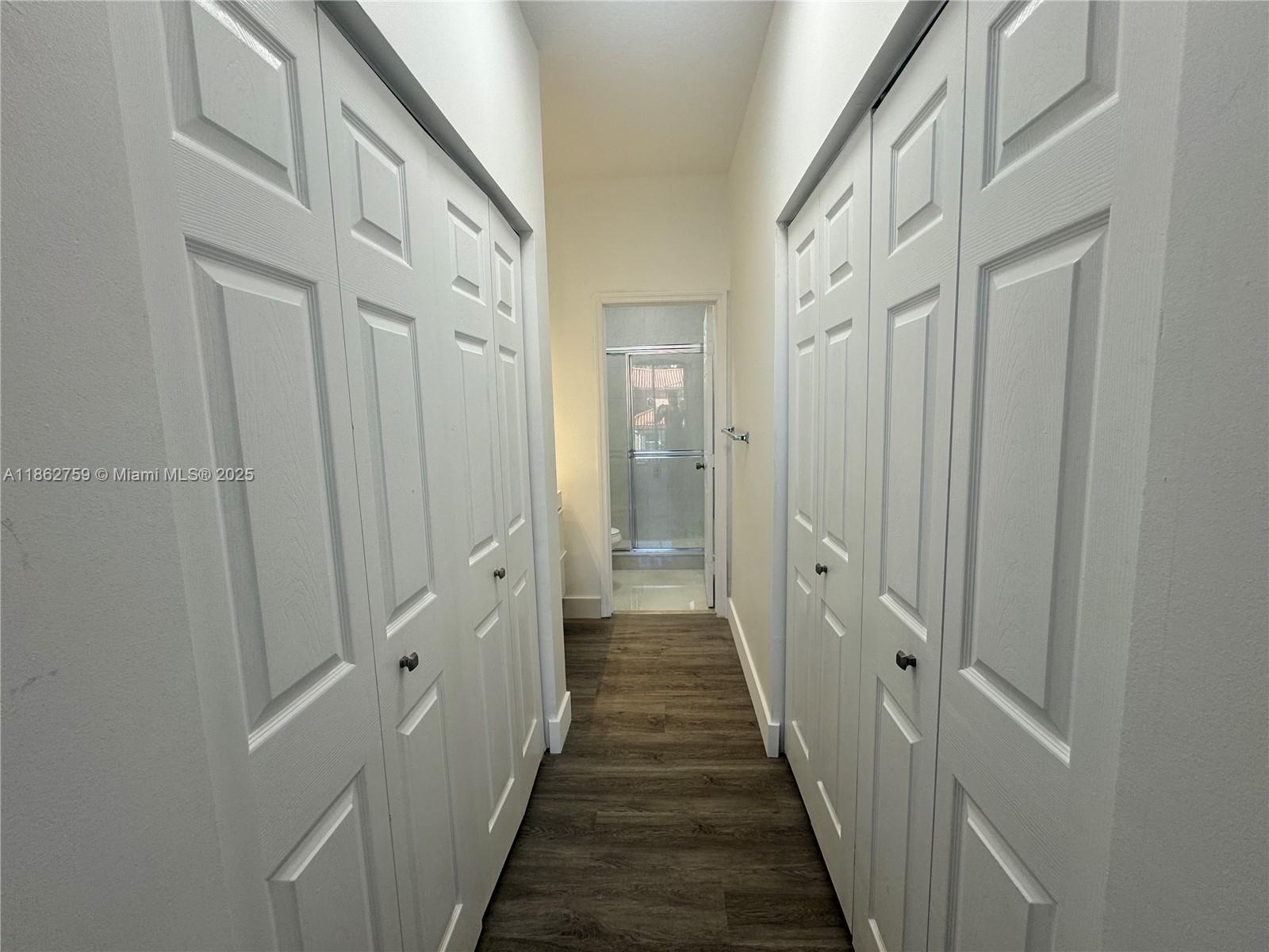 VILLAS AT HARBOR ISLES CO - Residential Lease