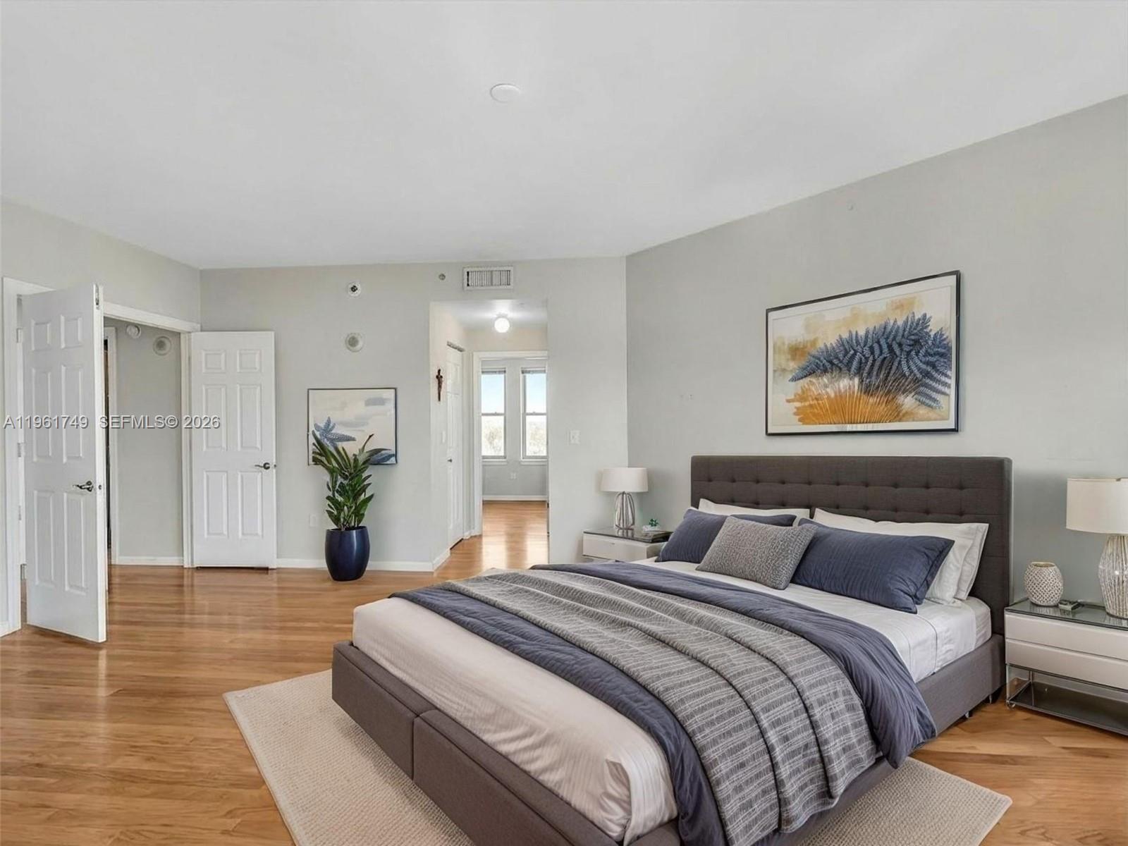 CARROLL WALK CONDO - Residential