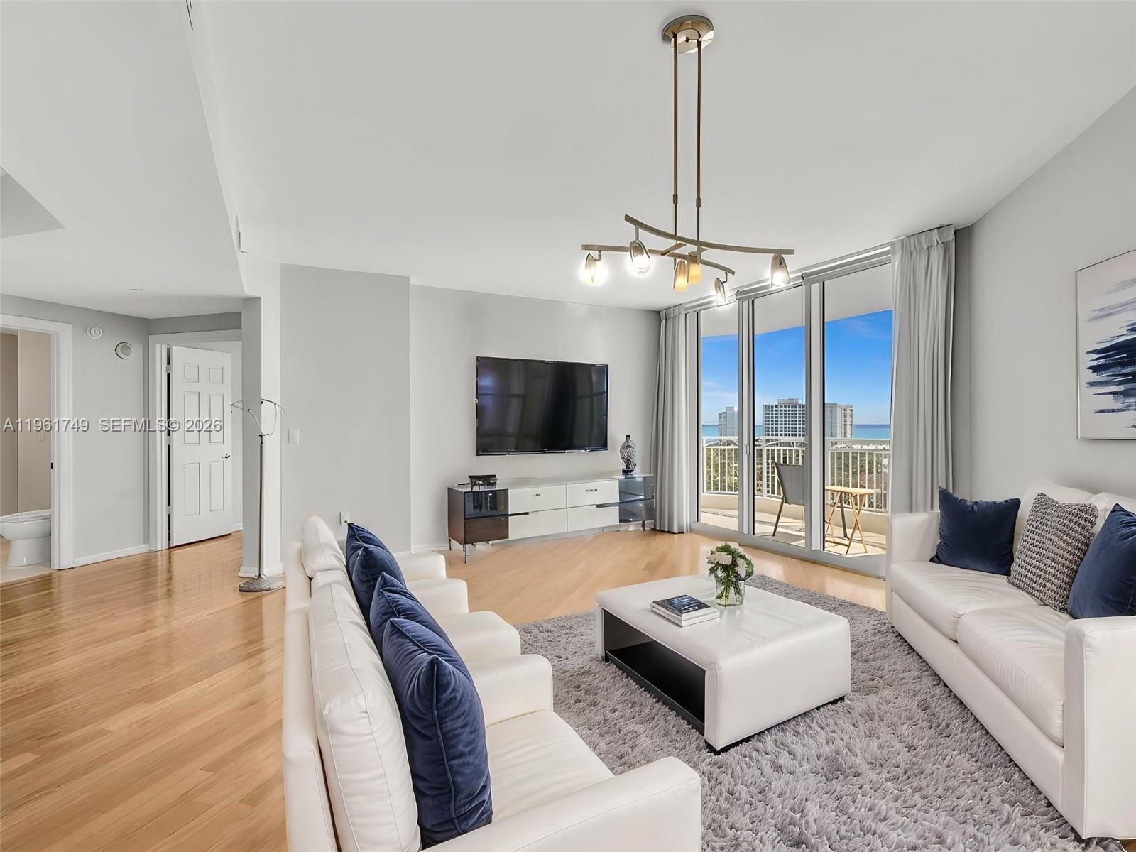 CARROLL WALK CONDO - Residential