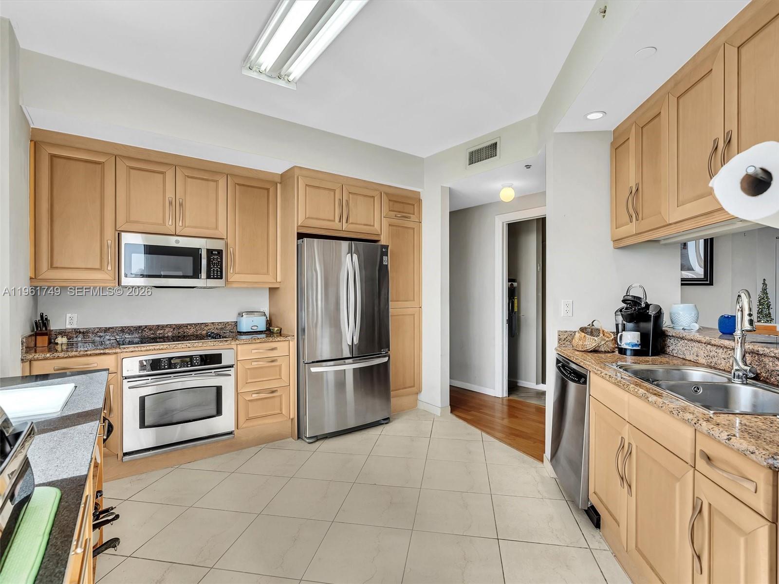 CARROLL WALK CONDO - Residential