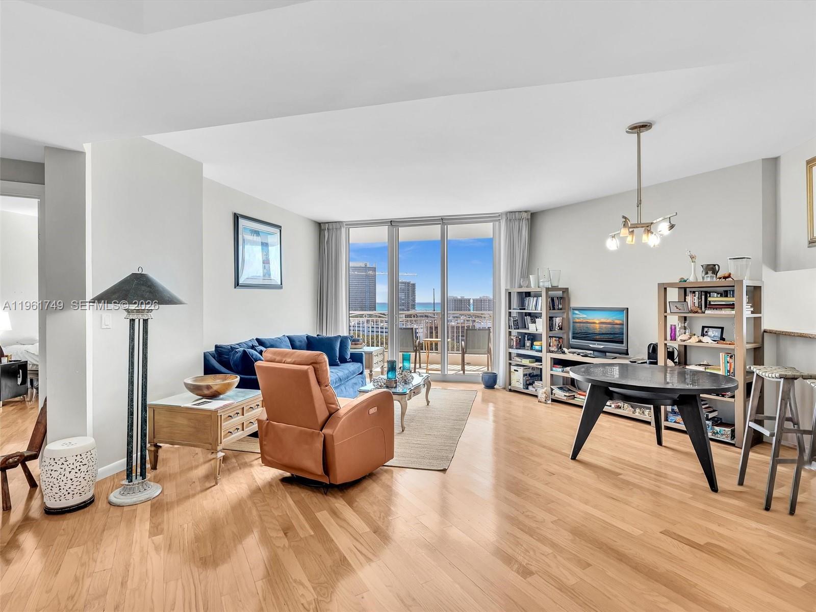 CARROLL WALK CONDO - Residential