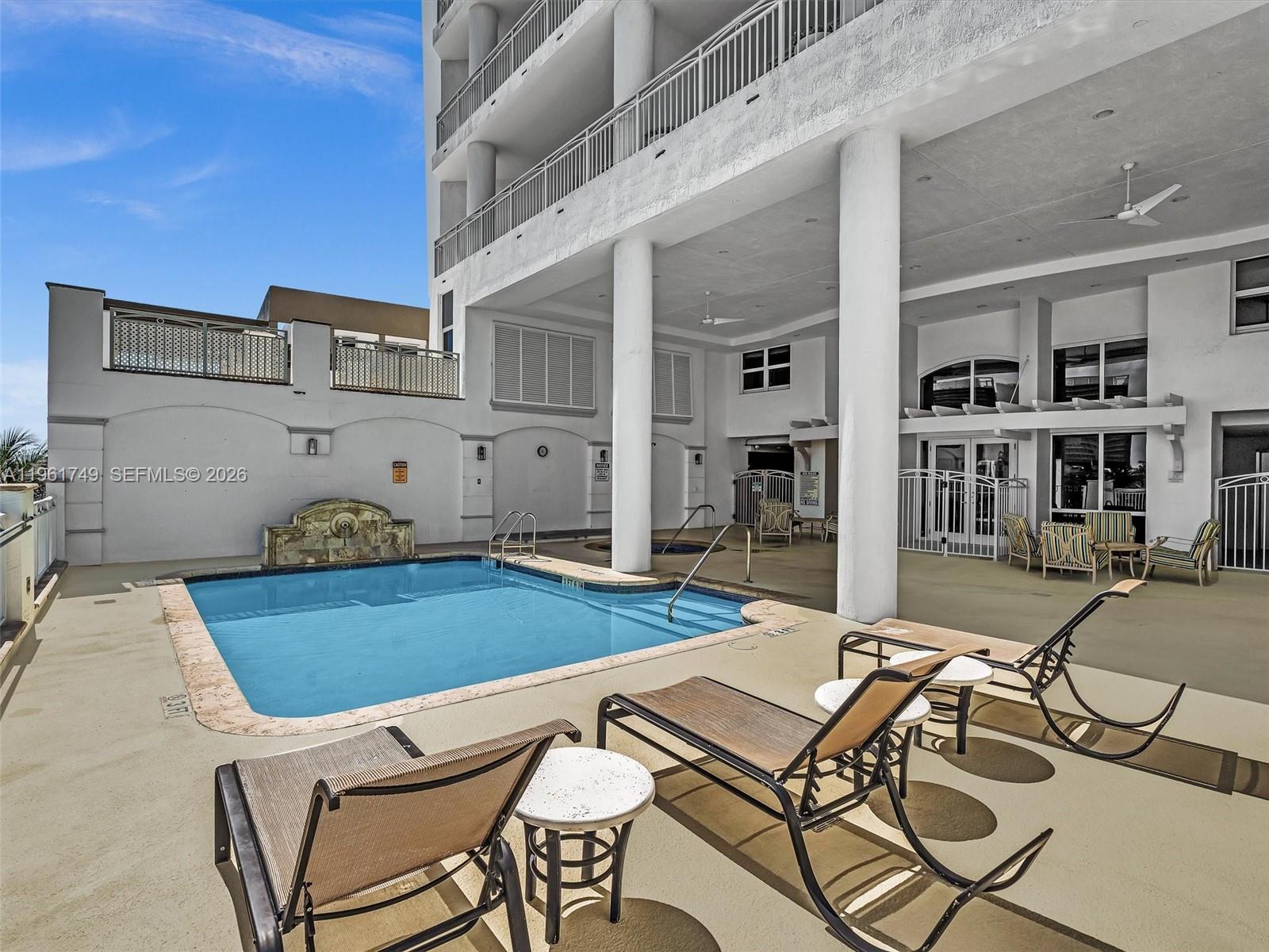 CARROLL WALK CONDO - Residential