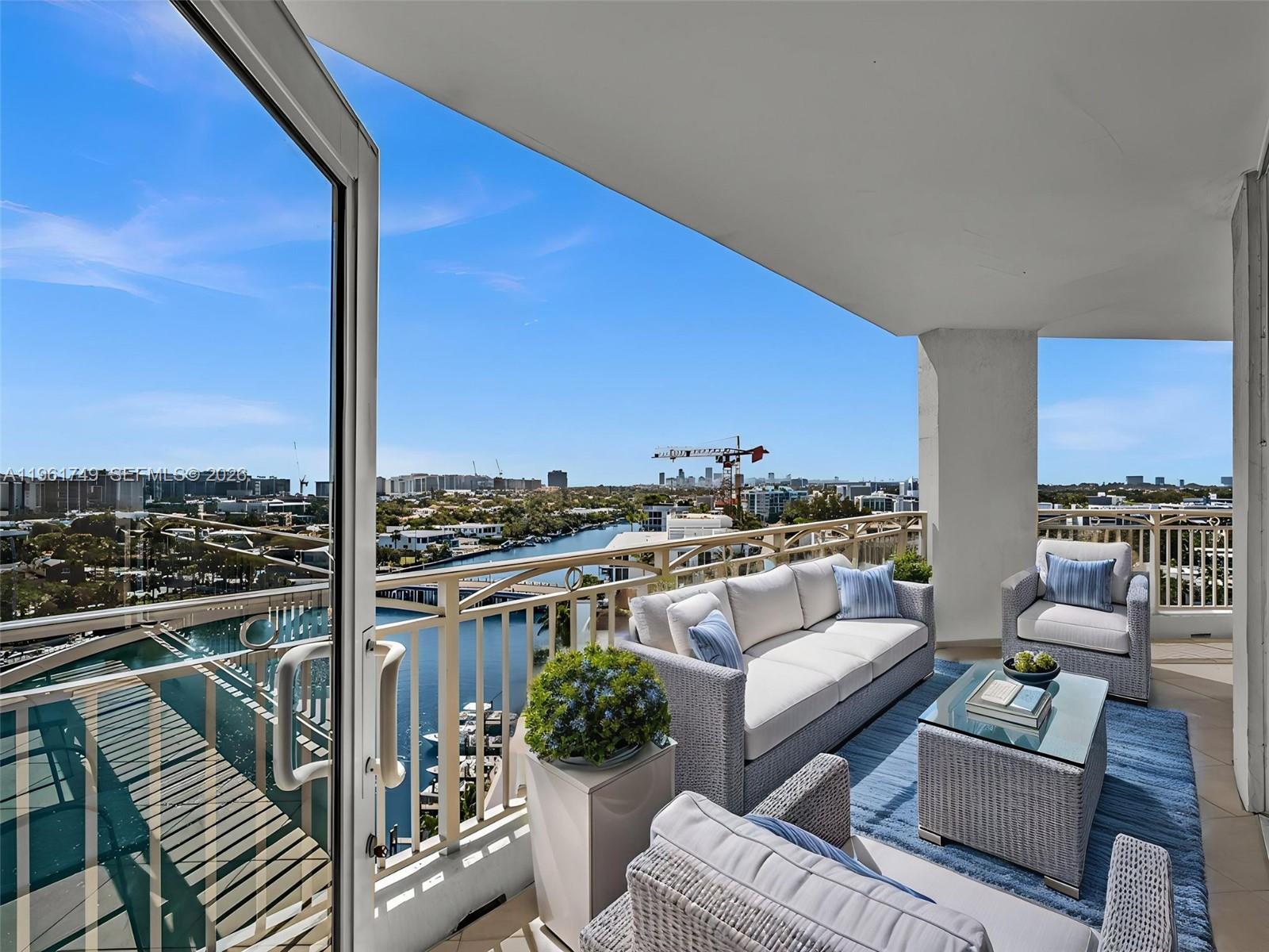 CARROLL WALK CONDO - Residential