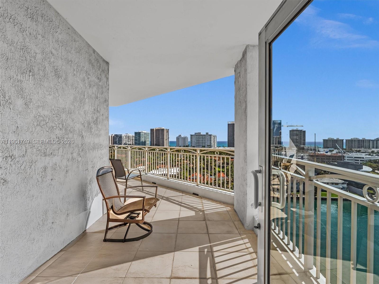 CARROLL WALK CONDO - Residential