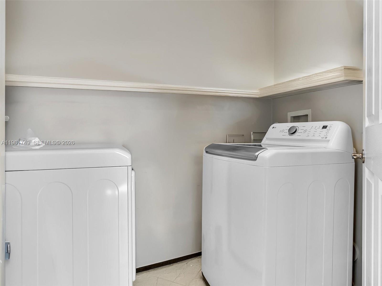 CARROLL WALK CONDO - Residential