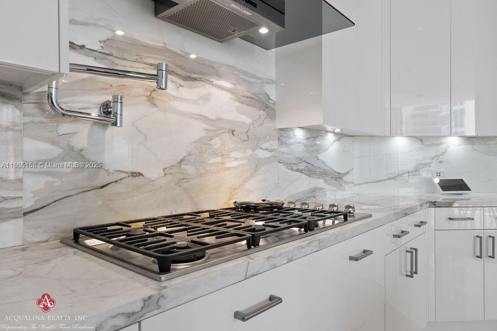 17749 COLLINS AVENUE COND - Residential Lease