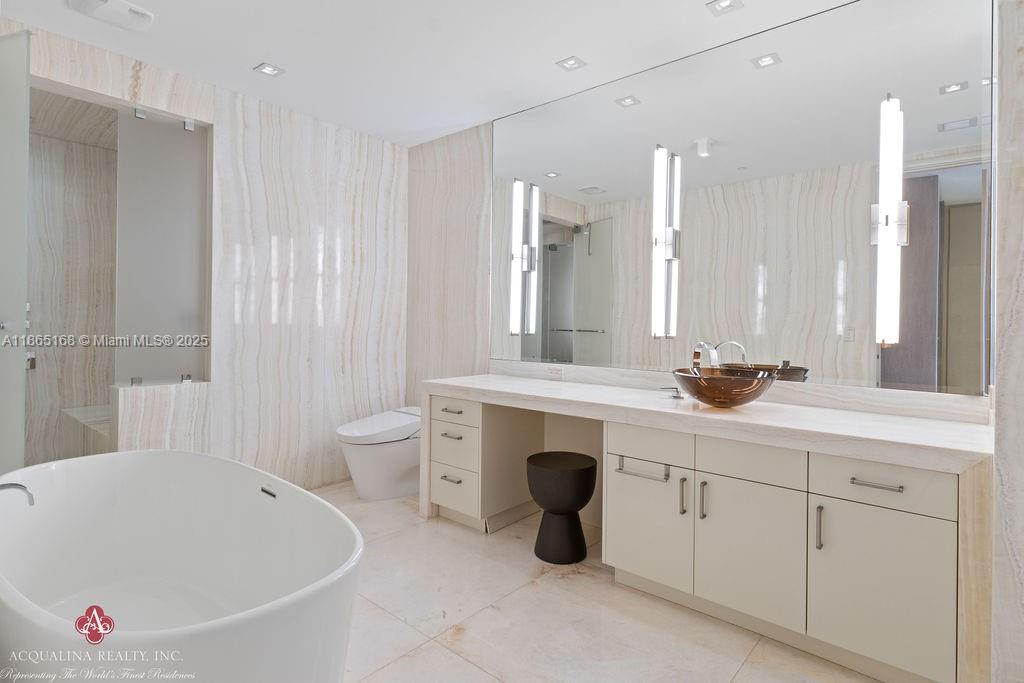 17749 COLLINS AVENUE COND - Residential Lease