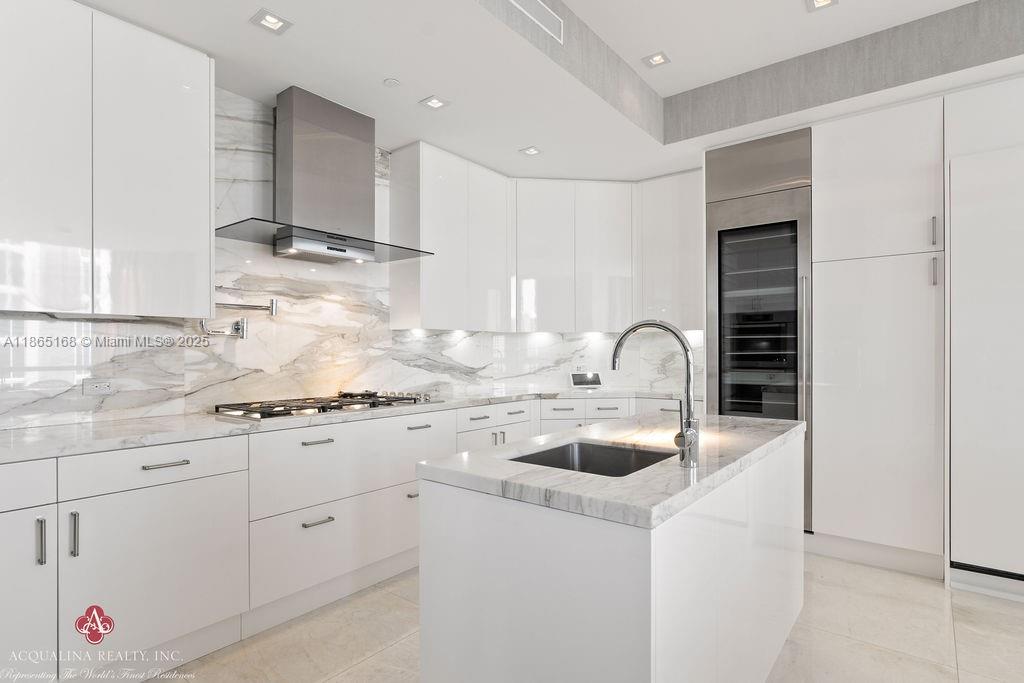 17749 COLLINS AVENUE COND - Residential Lease