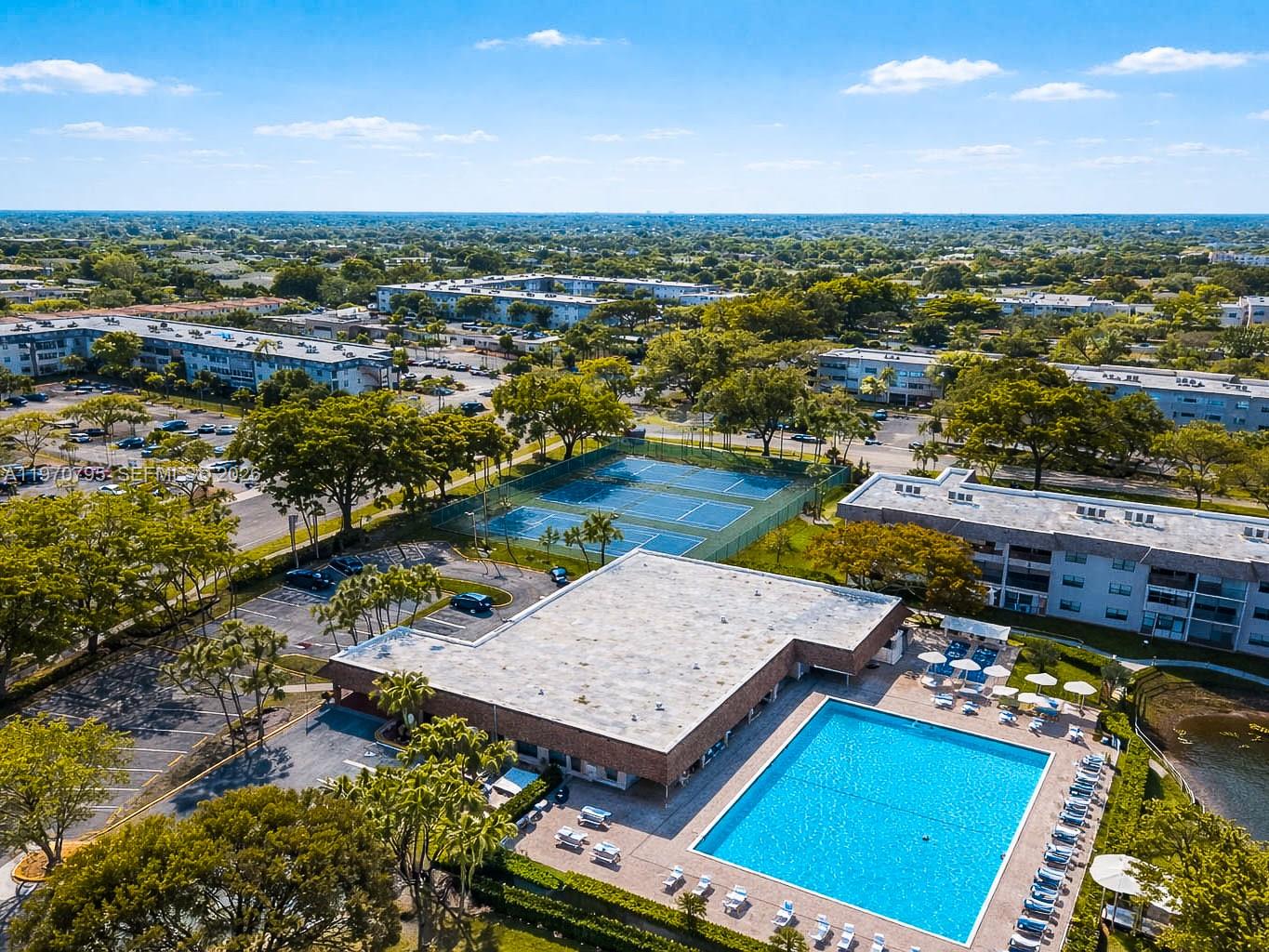 SABAL PALM VILLAGE 2 COND - Residential