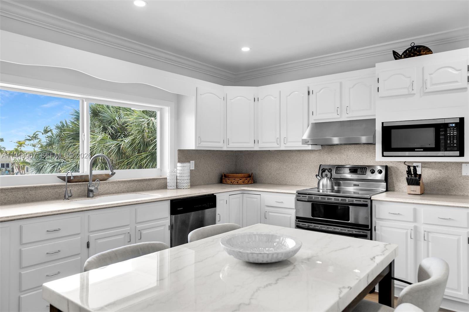 PLANTATION KEY COLONY 1ST - Residential