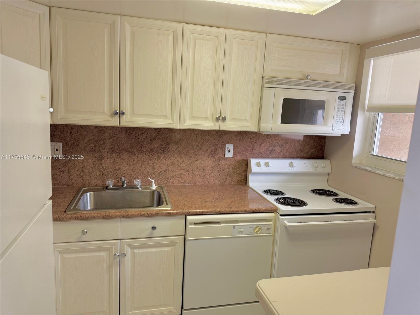 RIVIERA ISLES CONDO - Residential