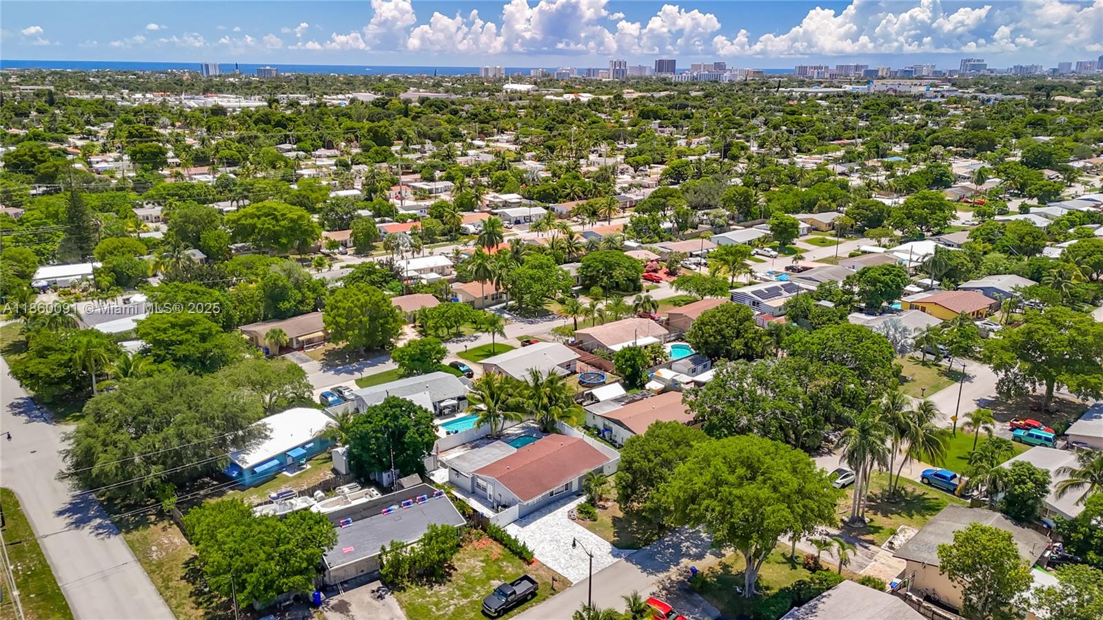 CRESTHAVEN NO 5 - Residential Lease